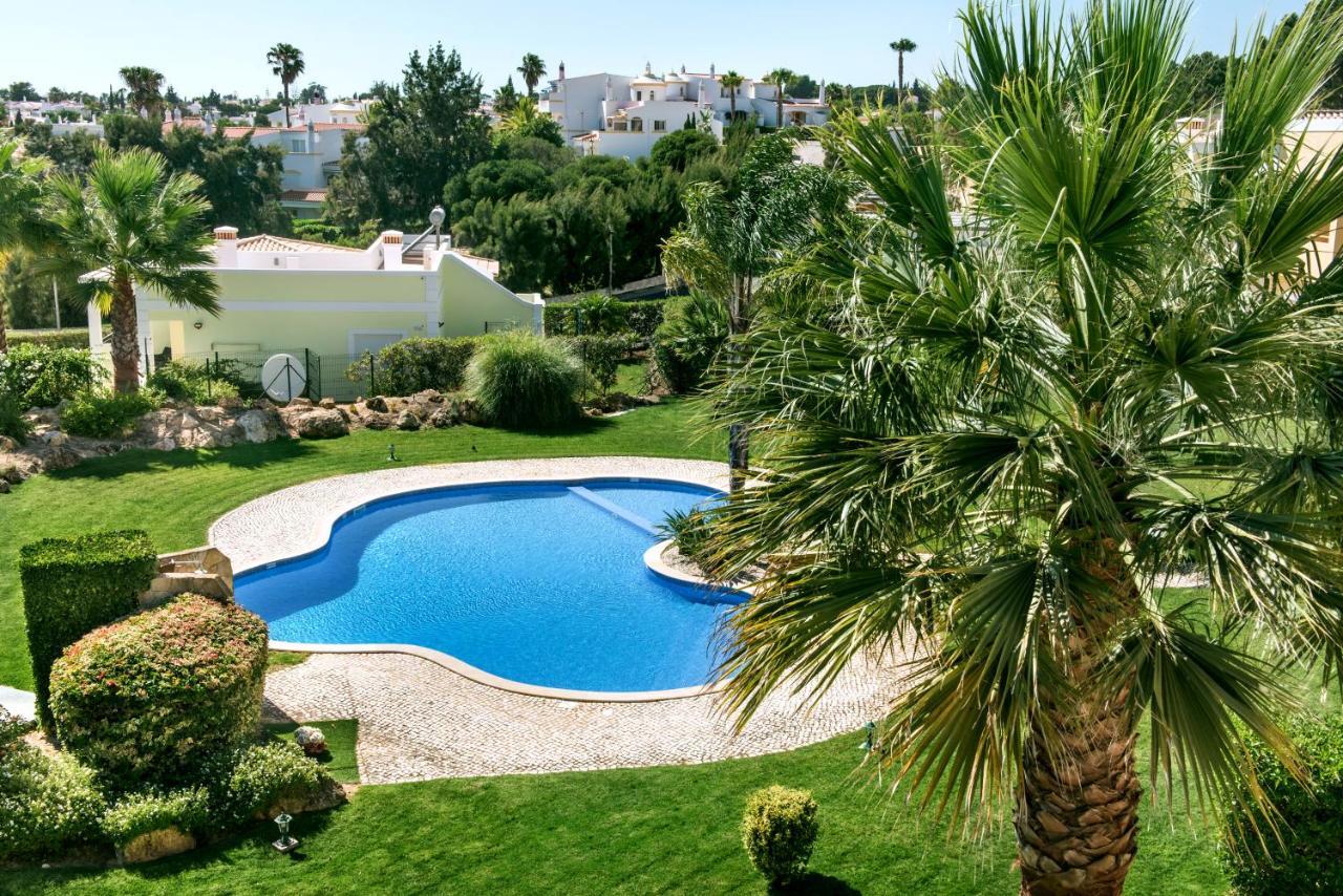 Luxurious First Floor Apartment Sleeps 4 Carvoeiro  Exterior photo