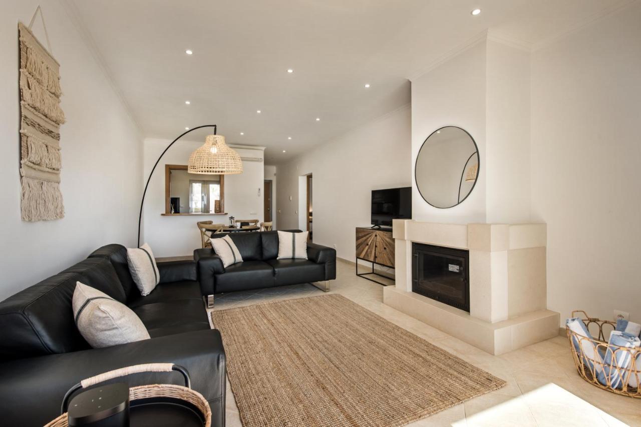 Luxurious First Floor Apartment Sleeps 4 Carvoeiro  Exterior photo